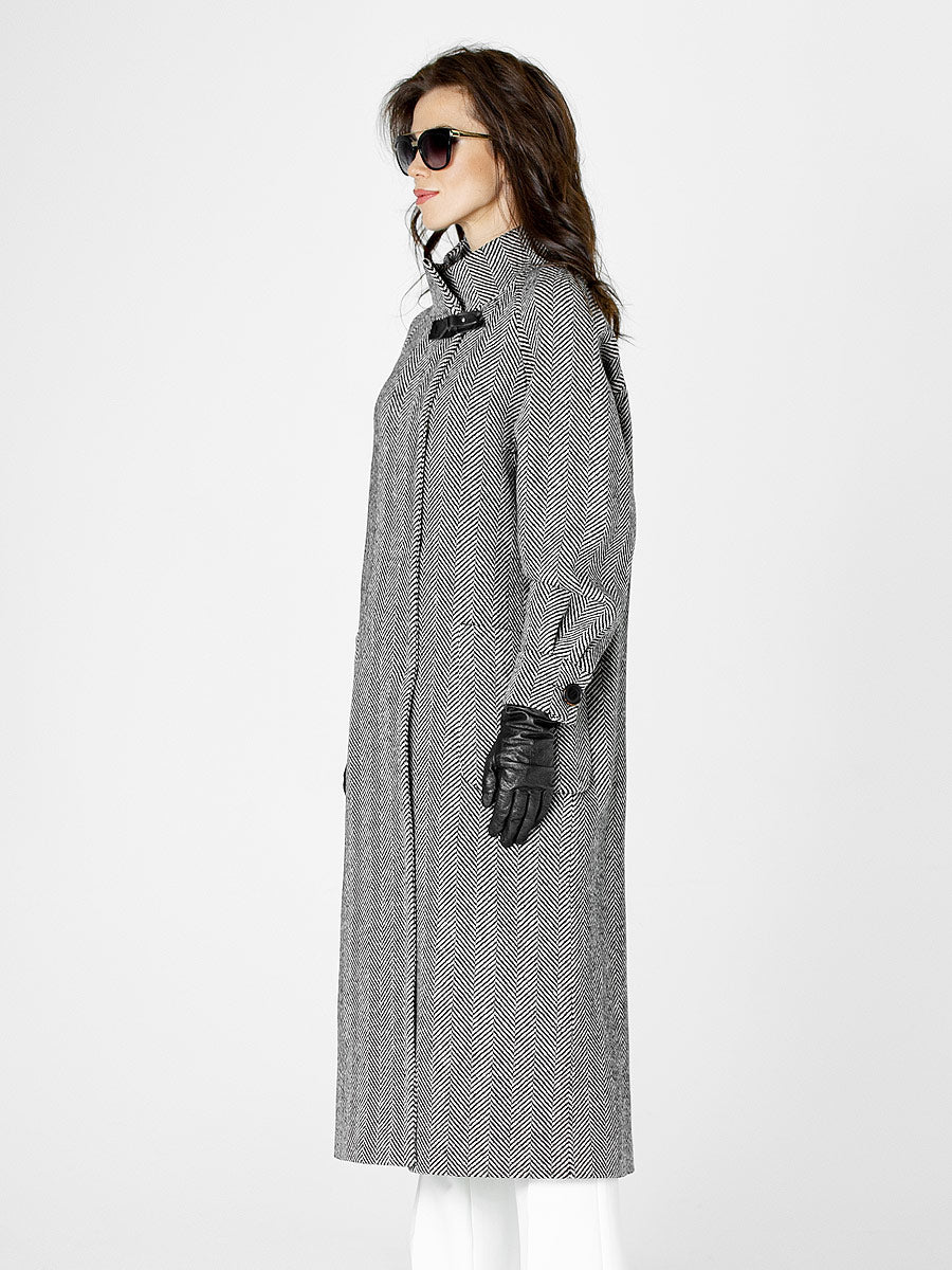 A line cashmere coat