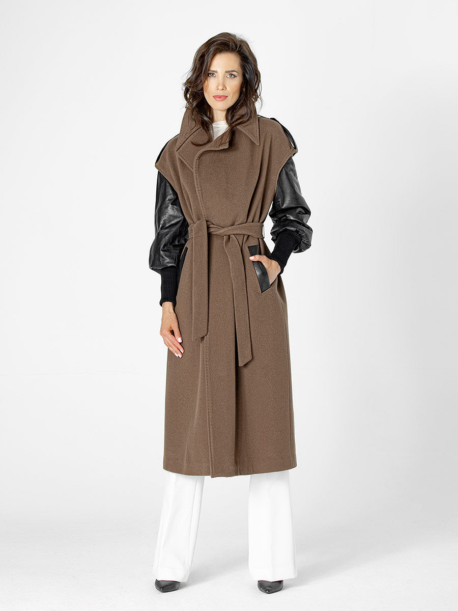 Палто с подвижни кожени ръкави